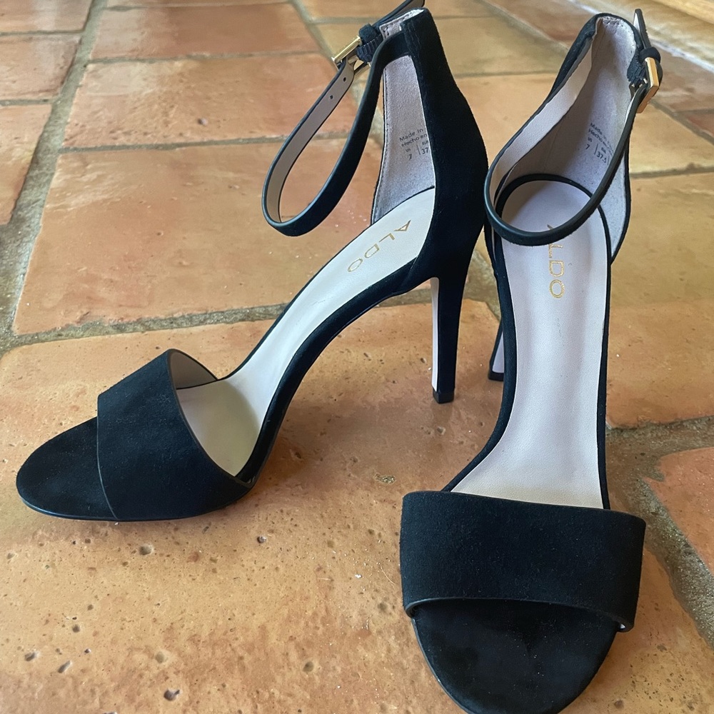 Black Strappy Heels - ALDO - Size 7 - Like New